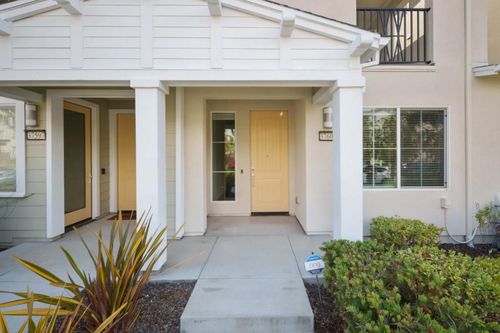 37607 Cape Cod Rd, Newark, CA, 94560-3511 | Card Image