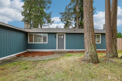 19305 Crescent Drive E, House other with 3 bedrooms, 1 bathrooms and 2 parking in Spanaway WA | Image 3