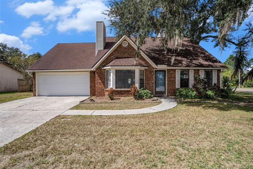 736 Sandy Creek Dr, Brandon, FL, 33511-8907 | Card Image