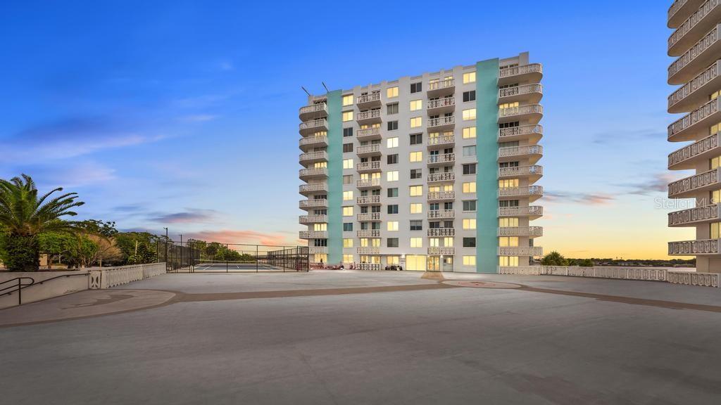Residential in DAYTONA BEACH