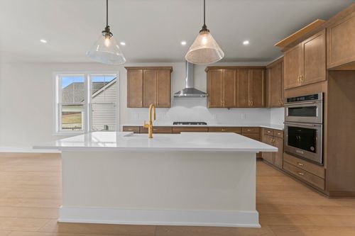 825 Silva Loop, Mount Juliet, TN, 37122-2789 | Card Image