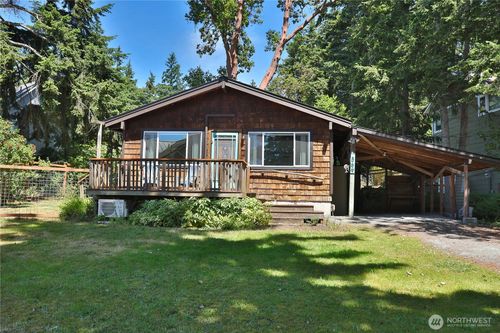 569 Otter Way, Freeland, WA, 98249-8755 | Card Image