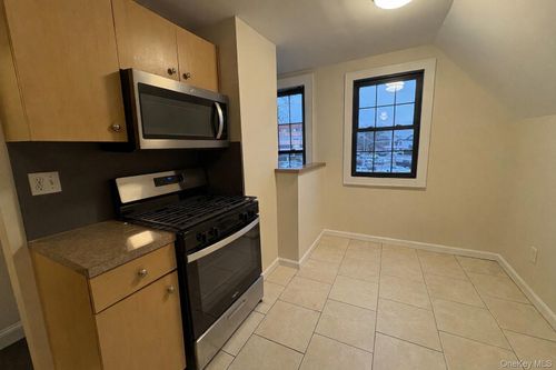 2-41 S Centre Ave, Rockville Centre, NY, 11570-5717 | Card Image