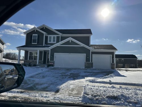 3753 Lookout Rd, Valparaiso, IN, 46385-1033 | Card Image