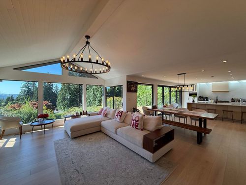 main-house-1315 Ottawa Ave, West Vancouver, BC, V7T2H6 | Card Image