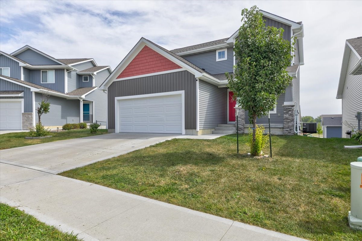 Aspen Dr, Norwalk, IA 50211