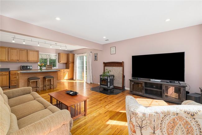 58 Snake Meadow Rd, House other with 3 bedrooms, 3 bathrooms and 22 parking in Killingly CT | Image 10
