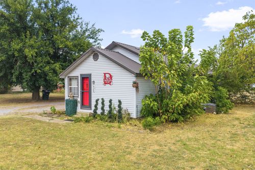 900 Lincoln St, Healdton, OK, 73438-3293 | Card Image