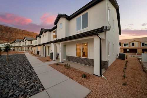 2414-2798 E Fireweed Ln, Washington, UT, 84780-3885 | Card Image