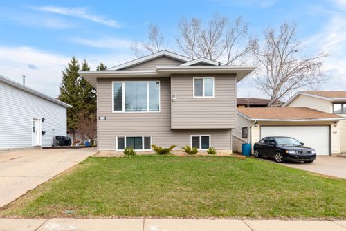 5520 30 Street, Lloydminster, AB, T9V2C2 | Card Image