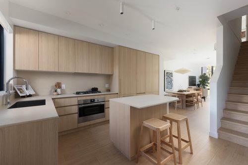 142-2880 Nanaimo St, Vancouver, BC, V5M | Card Image