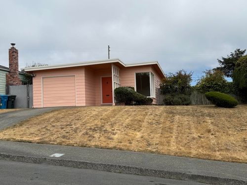 3325 Cottage St, Eureka, CA, 95503-4947 | Card Image