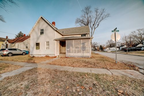 422 E Mulberry St, Watseka, IL, 60970-1730 | Card Image