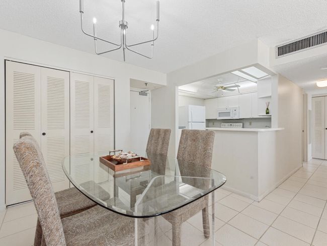 1109 - 380 Seaview Ct, Condo with 2 bedrooms, 2 bathrooms and null parking in MARCO ISLAND FL | Image 8