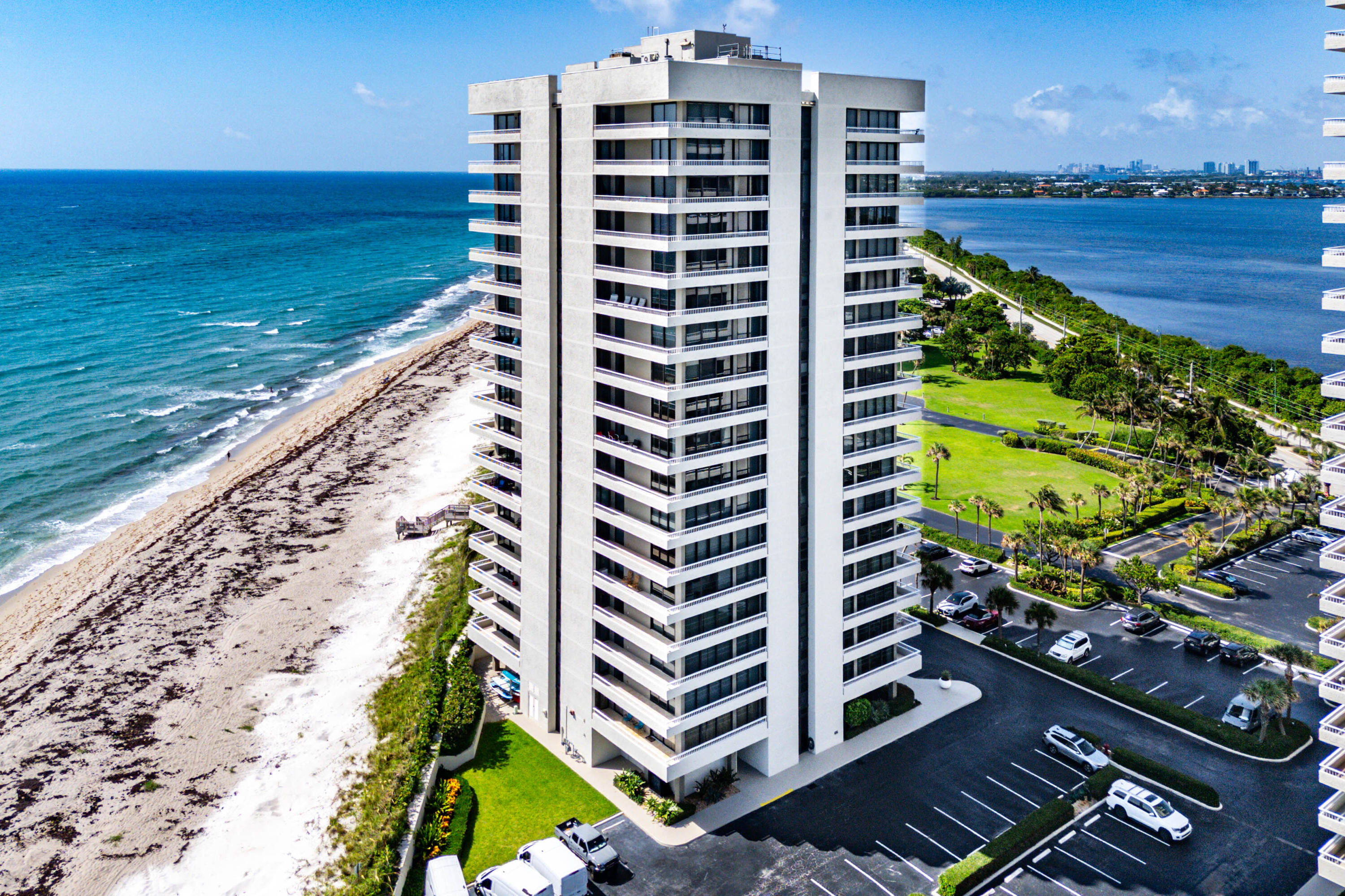 Residential in Singer Island 3