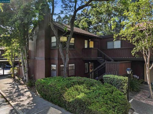 820 Camelback Pl, Pleasant Hill, CA, 94523-1236 | Card Image