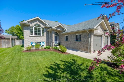 348 Stickel St, Port Elgin, ON, N0H2C1 | Card Image