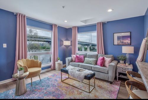 1044 1st Ave N, Nashville, TN, 37201-1057 | Card Image