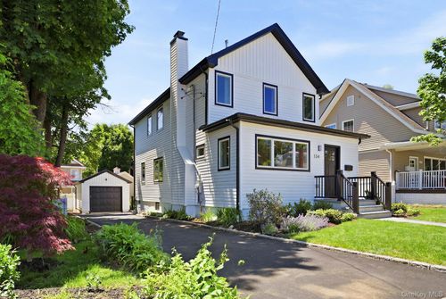134 Murray Ave, Port Washington, NY, 11050-3616 | Card Image