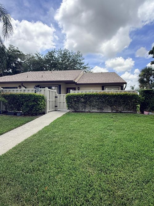 h-1017 Green Pine Blvd, West Palm Beach, FL, 33409-7092 | Card Image