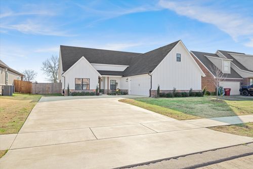 1825 Meadowview, Canton, TX, 75103-2517 | Card Image