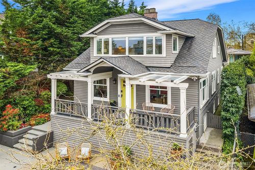 2407 11th Avenue E, Seattle, WA, 98102 | Card Image