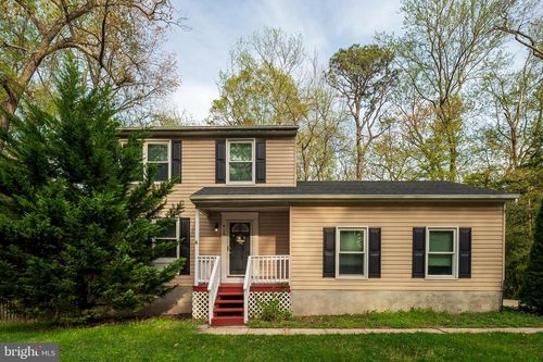 418 Howard Manor Dr, Glen Burnie, MD, 21060-8260 | Card Image