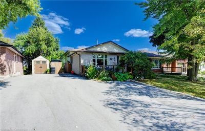 16 Montana Cres, House other with 3 bedrooms, 2 bathrooms and 4 parking in Kitchener ON | Image 2