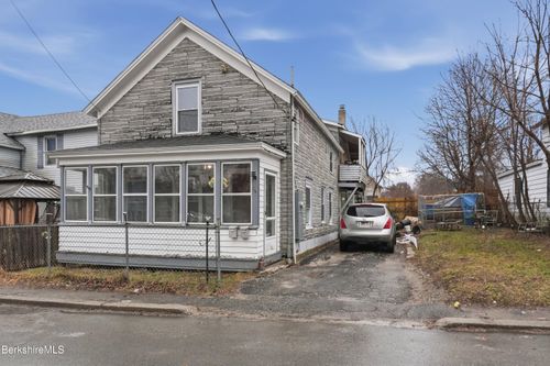 24 Southern Ave, Pittsfield, MA, 01201-4542 | Card Image