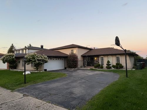 235 S Harper Ave, Glenwood, IL, 60425-2053 | Card Image