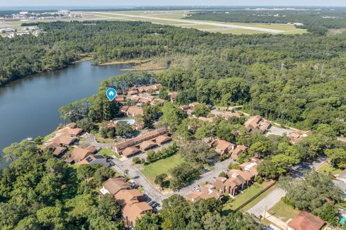 47 Hidden Cove Dr, Valparaiso, FL, 32580-1258 | Card Image