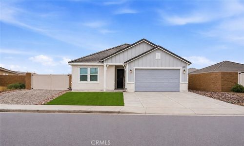 29068 Golden Sunset Cir, Winchester, CA, 92596-7663 | Card Image