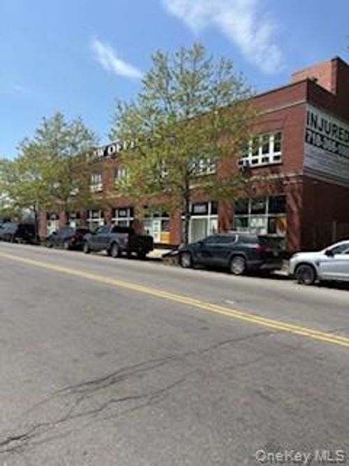 6045 Eliot Avenue, New York, NY, 11378 | Card Image