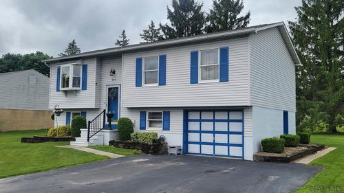 880 Lansberry Ct, Somerset, PA, 15501-9709 | Card Image