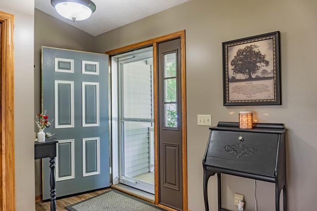 141 Jacob St, House other with 4 bedrooms, 3 bathrooms and null parking in Hamburg MN | Image 24