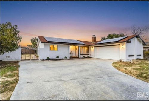 21411 Applewood Dr, California City, CA, 93505-2367 | Card Image