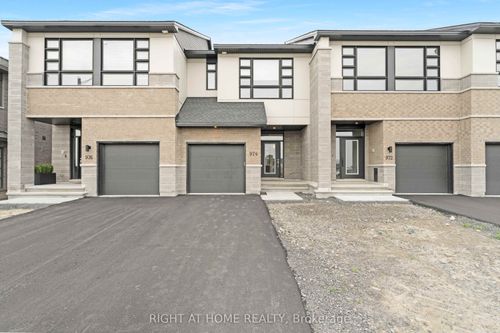 974 Acoustic Way, Manotick, ON, K4M0R1 | Card Image