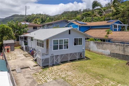 1592 Perry St, Honolulu, HI, 96819-3626 | Card Image