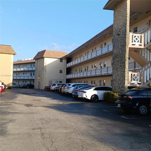 apt-103-5181 W Oakland Park Blvd, Lauderdale Lakes, FL, 33313-1545 | Card Image