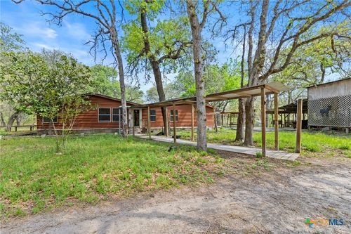 1189 Vivroux Ranch Rd, Seguin, TX, 78155-7848 | Card Image