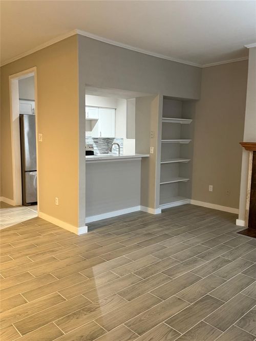 103-706 Bering Dr, Houston, TX, 77057-2155 | Card Image