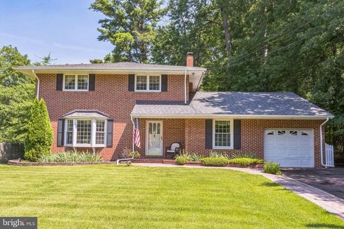 604 Big Oak Rd, Yardley, PA, 19067-3312 | Card Image