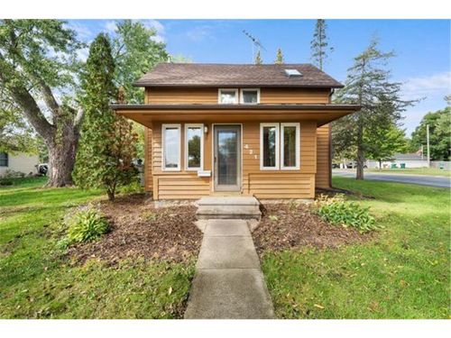 421 Lewis St, RIVER FALLS, WI, 54022-2132 | Card Image