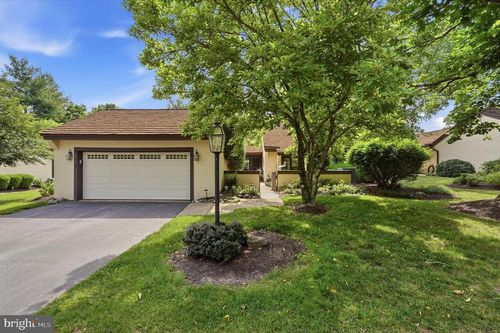 2 Withers Ln, BLUE BELL, PA, 19422-2468 | Card Image