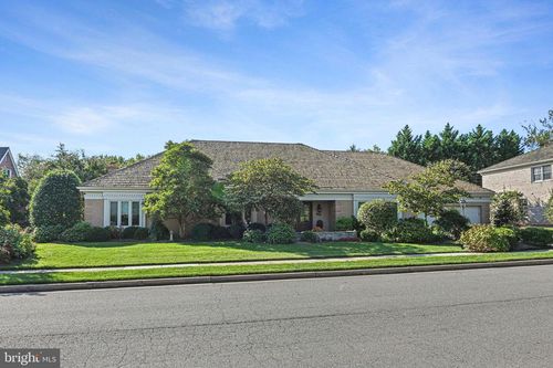 6304 Dunaway Ct, MCLEAN, VA, 22101-2204 | Card Image