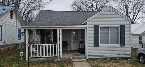 414 Summit St, Cabool, MO, 65689-9144 | Card Image