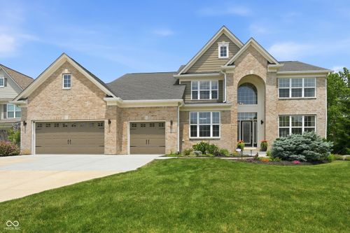 11550 Buckskin Dr, Zionsville, IN, 46077-4418 | Card Image