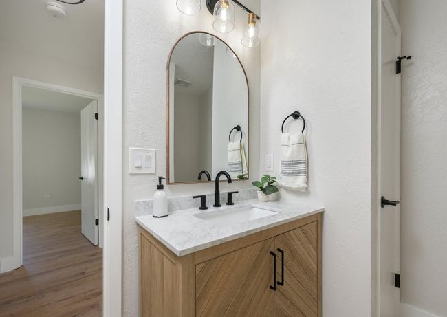 Guest Bath | Image 23