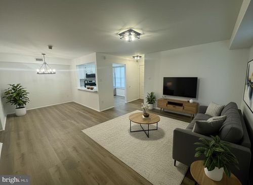 703 Society Pl, NEWTOWN, PA, 18940-3242 | Card Image