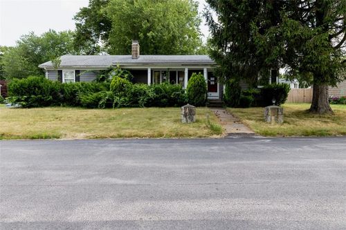 12 Cypress Dr, Greenville, RI, 02828-2649 | Card Image